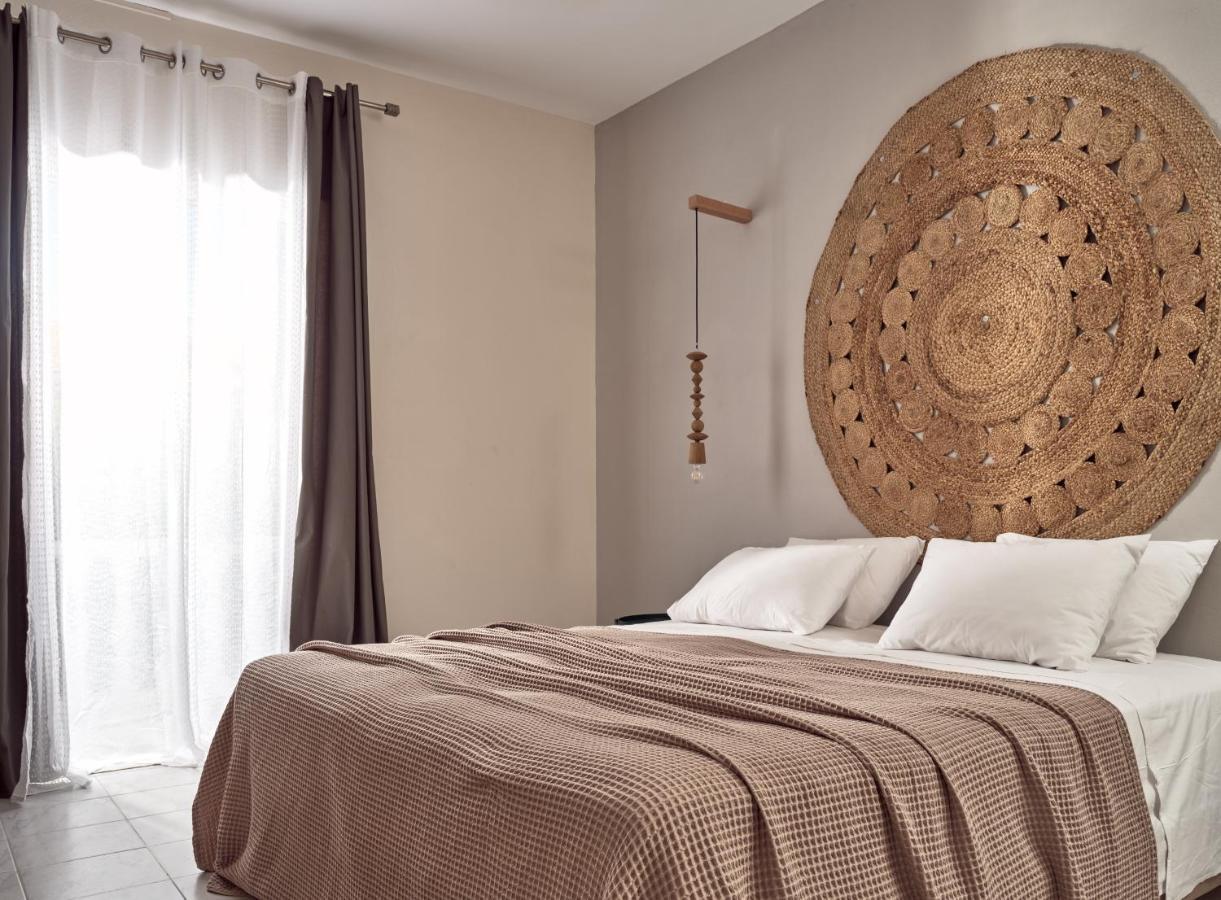 Casa Del Mar Bed & Breakfast ลากานาส ภายนอก รูปภาพ