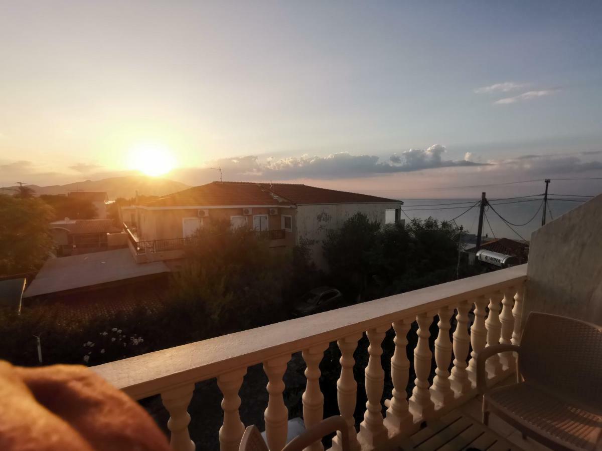 Casa Del Mar Bed & Breakfast ลากานาส ภายนอก รูปภาพ